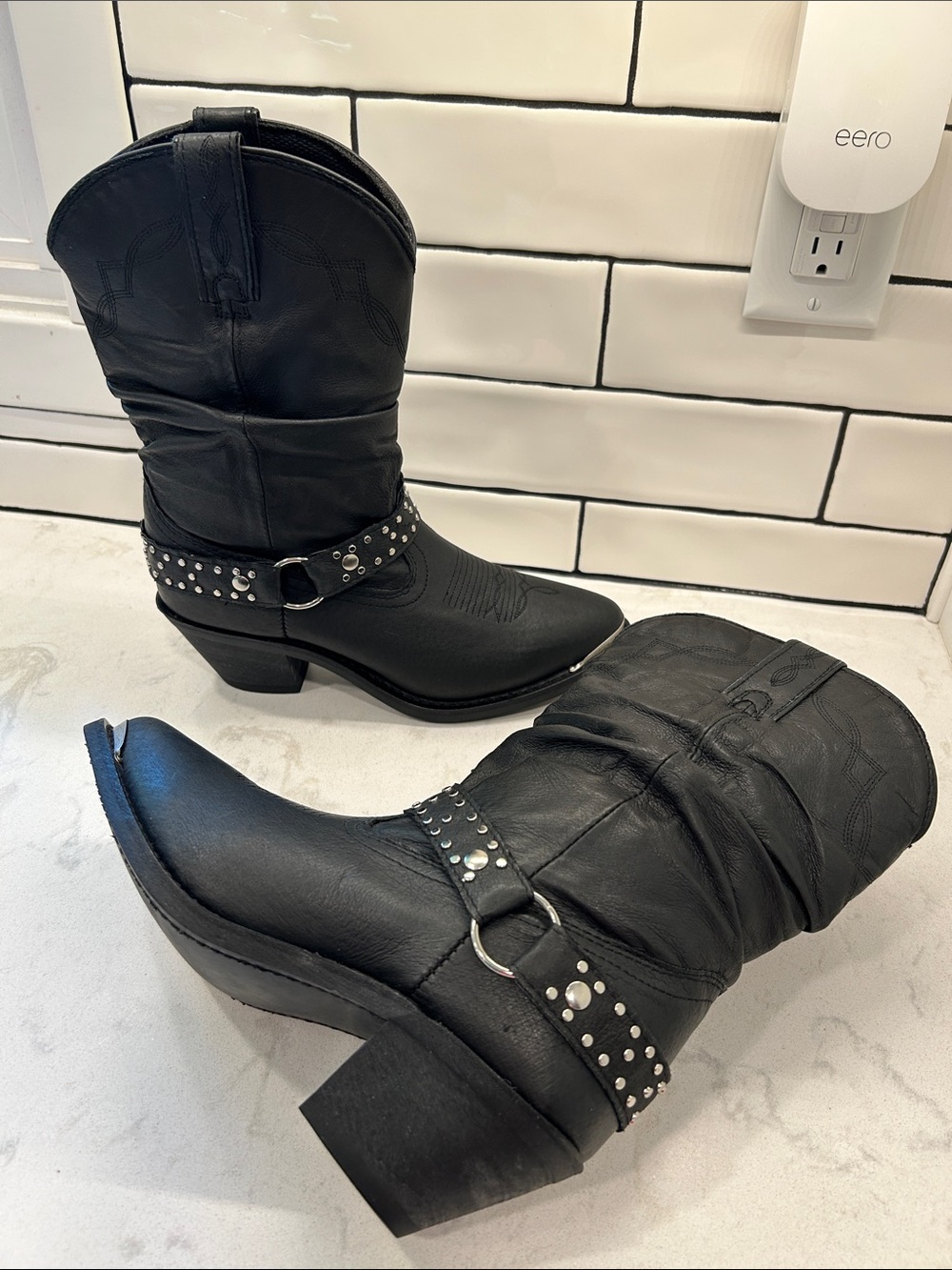 Shyanne Women's Tammye Slouch Harness Western Boho Boot - Round Toe Size 9 Black - Picture 15 of 15